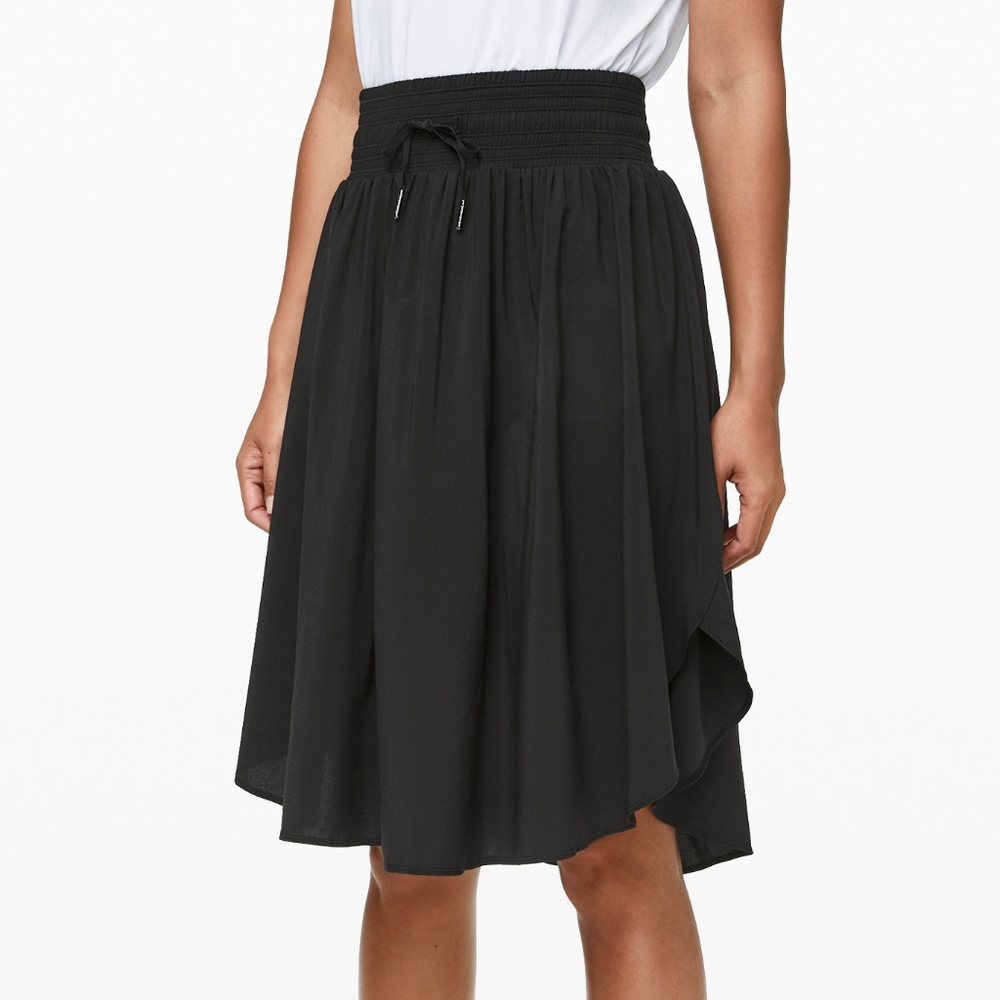 Lululemon Black Everyday Skirt, 10 (NWT)